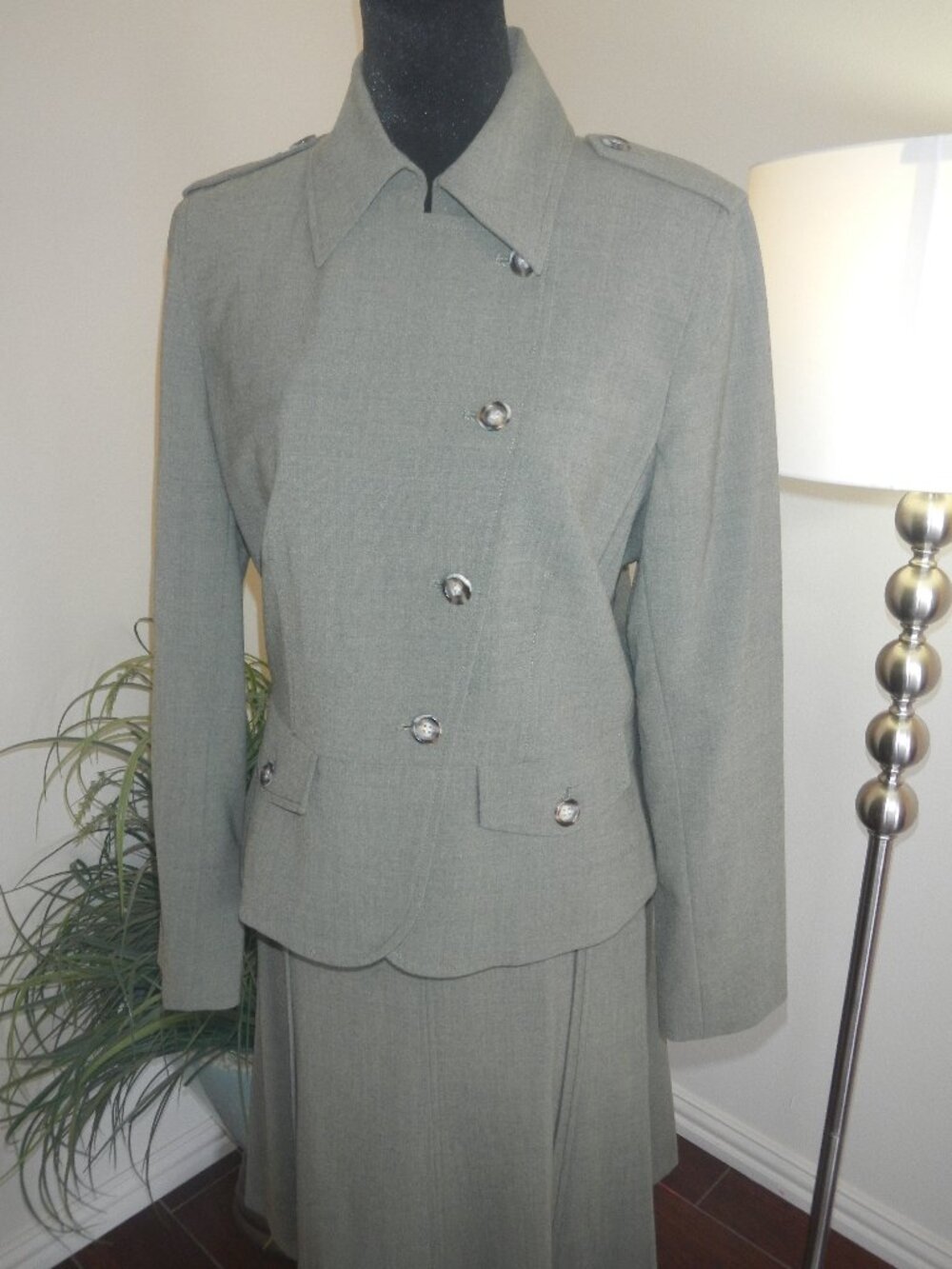 Womyn Fully Lined Blazer Suit